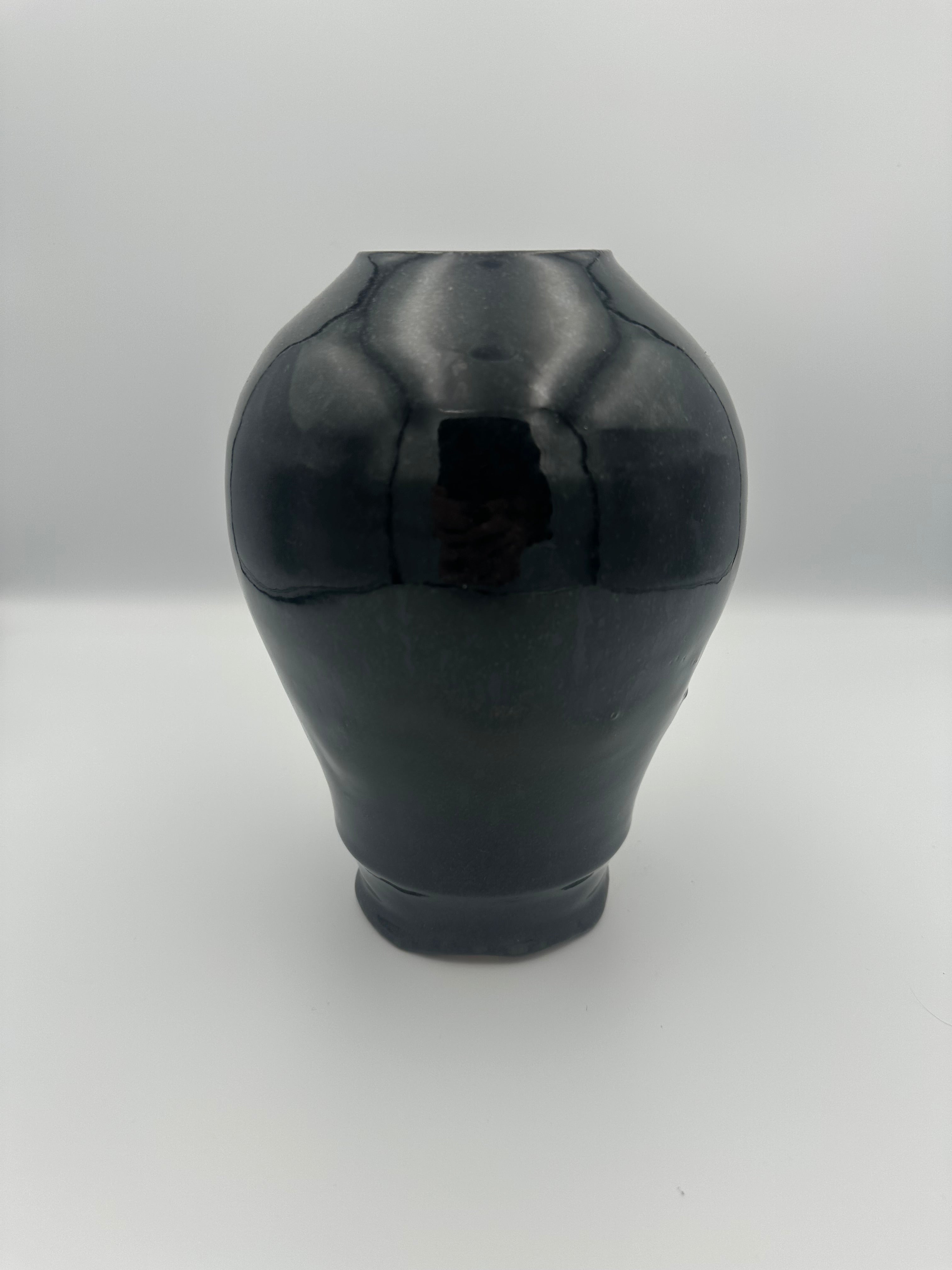 Bud Vase - Glossy Black