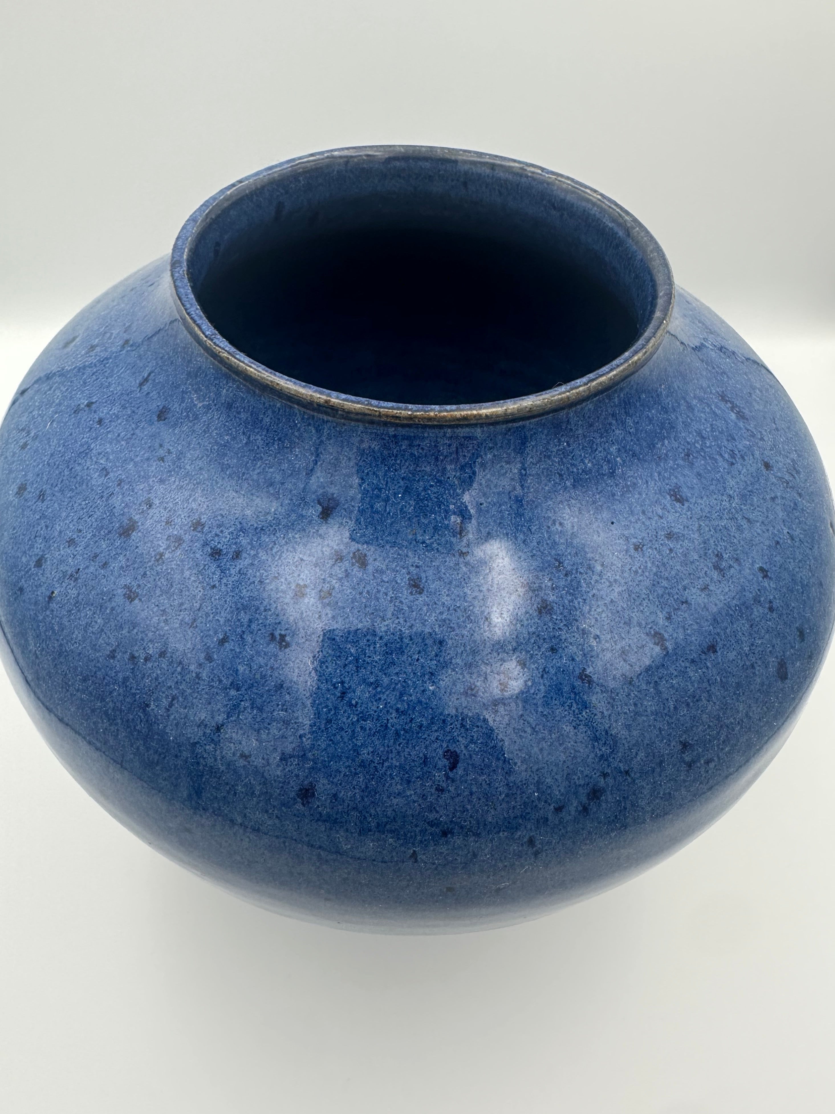 Bulbous Vase - Midnight Blue