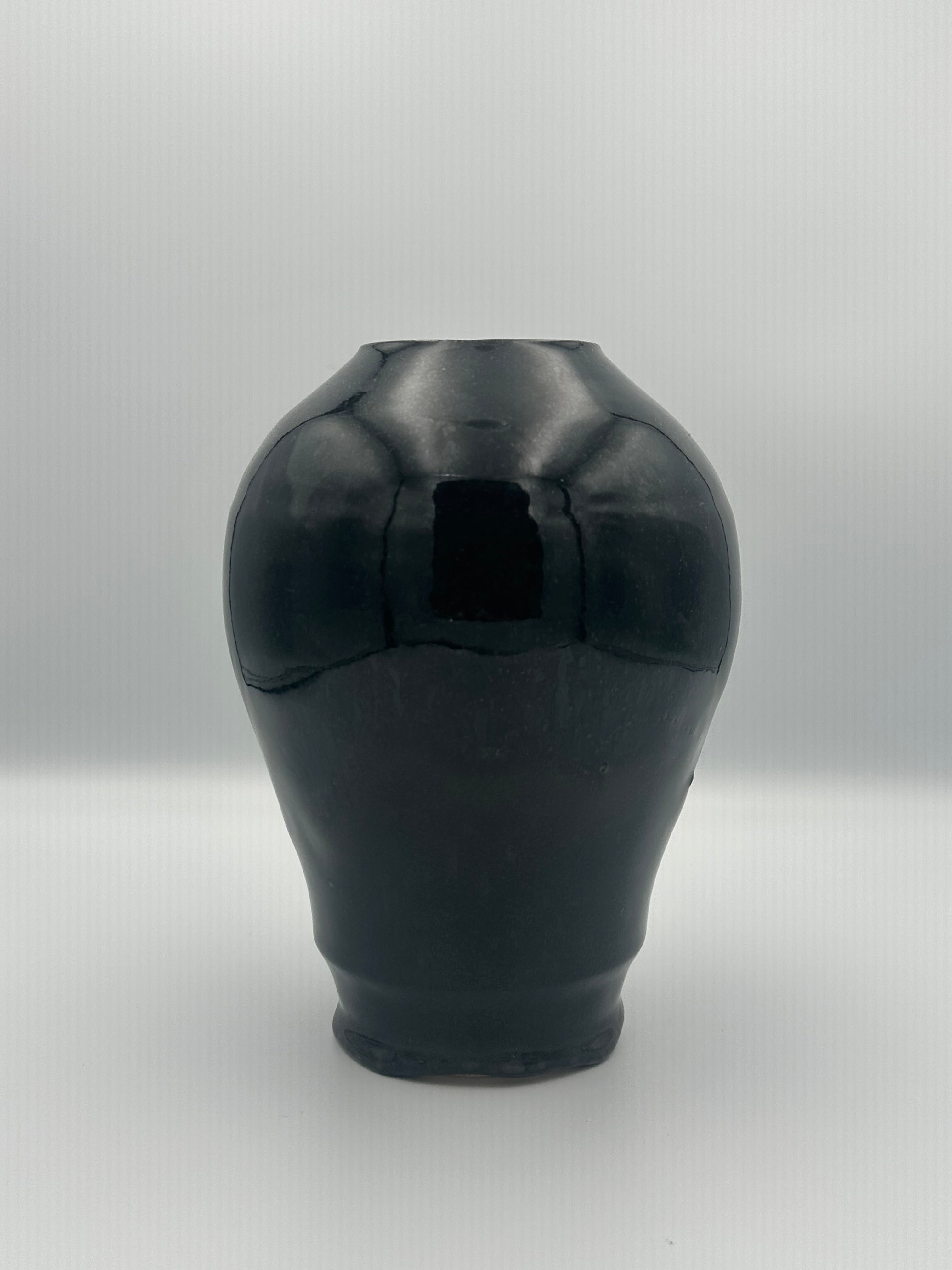 Bud Vase - Glossy Black
