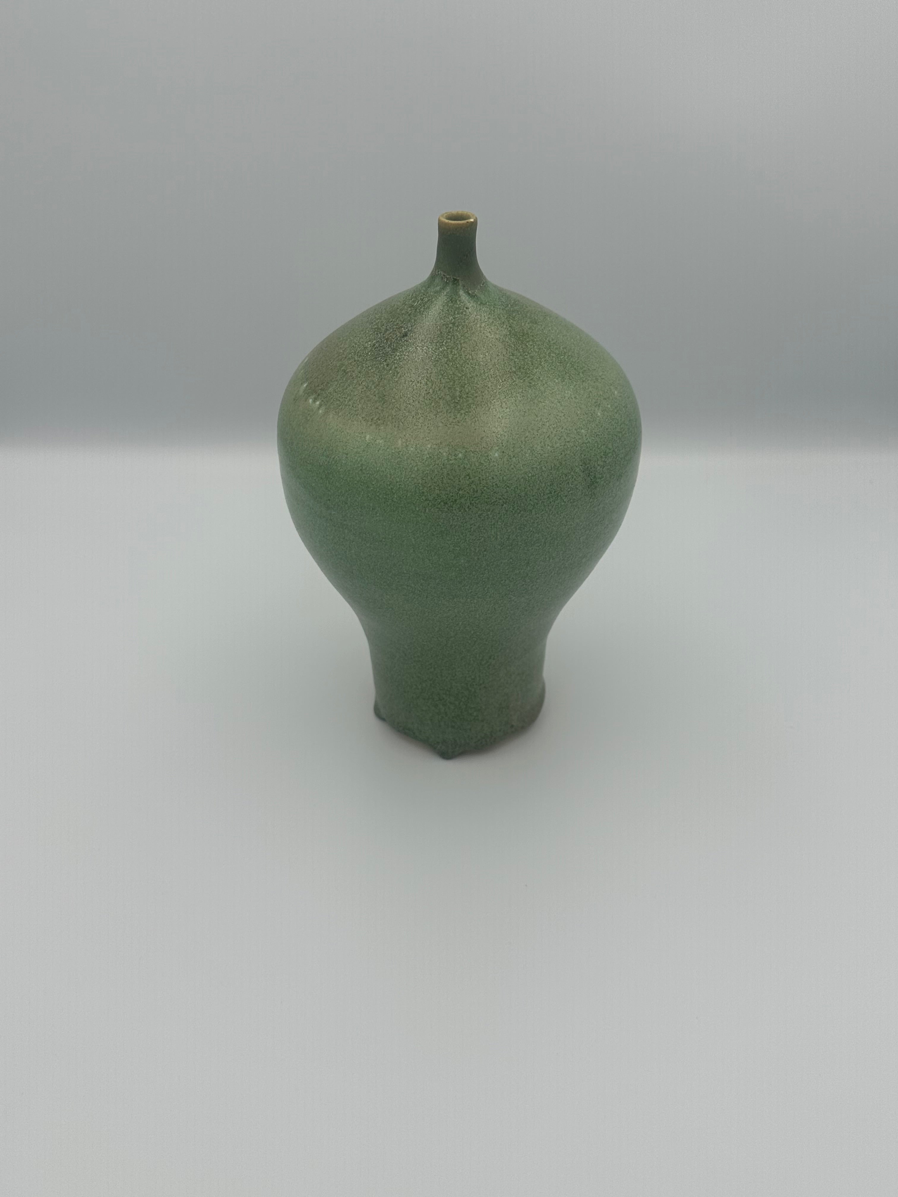 Bulbous Vase - Speckled Green