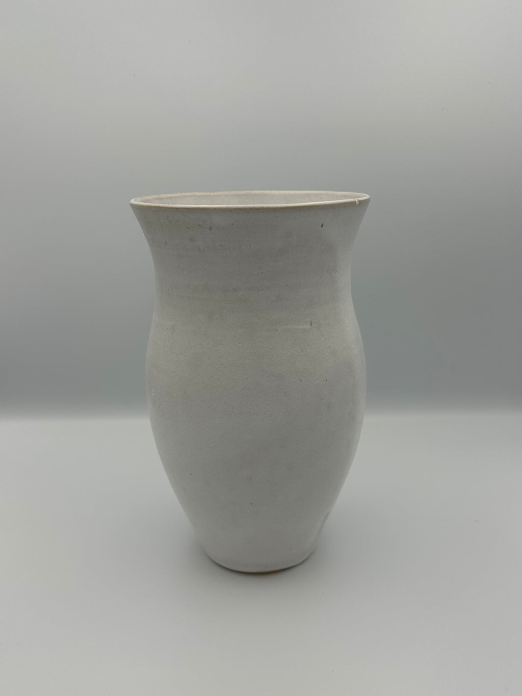 Bulbous Vase - Speckled White