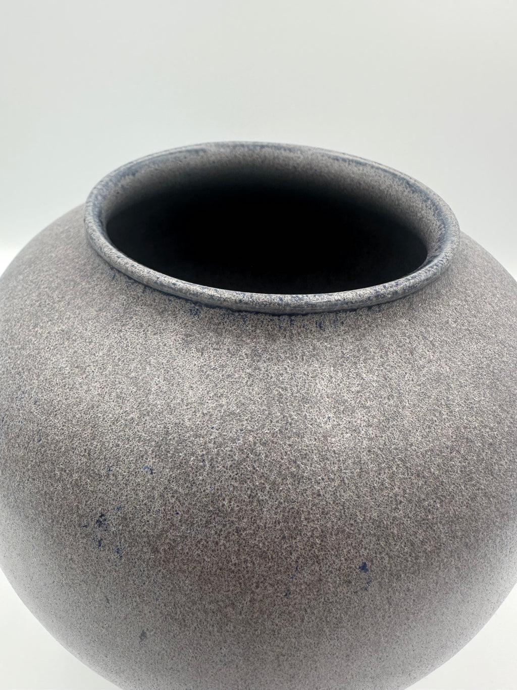 Bulbous Vase - Speckled Grey