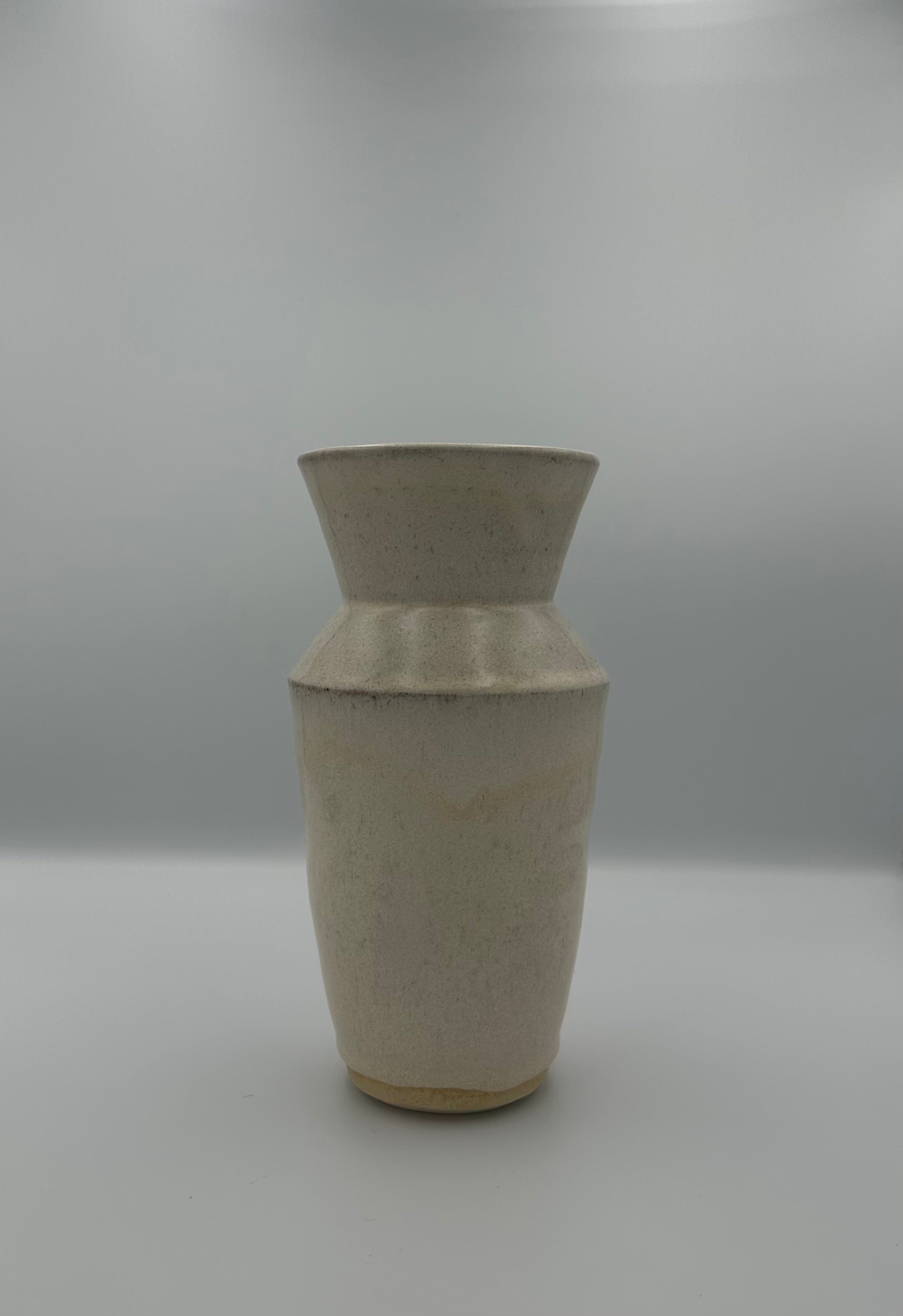 Angular Vase - Pearly White