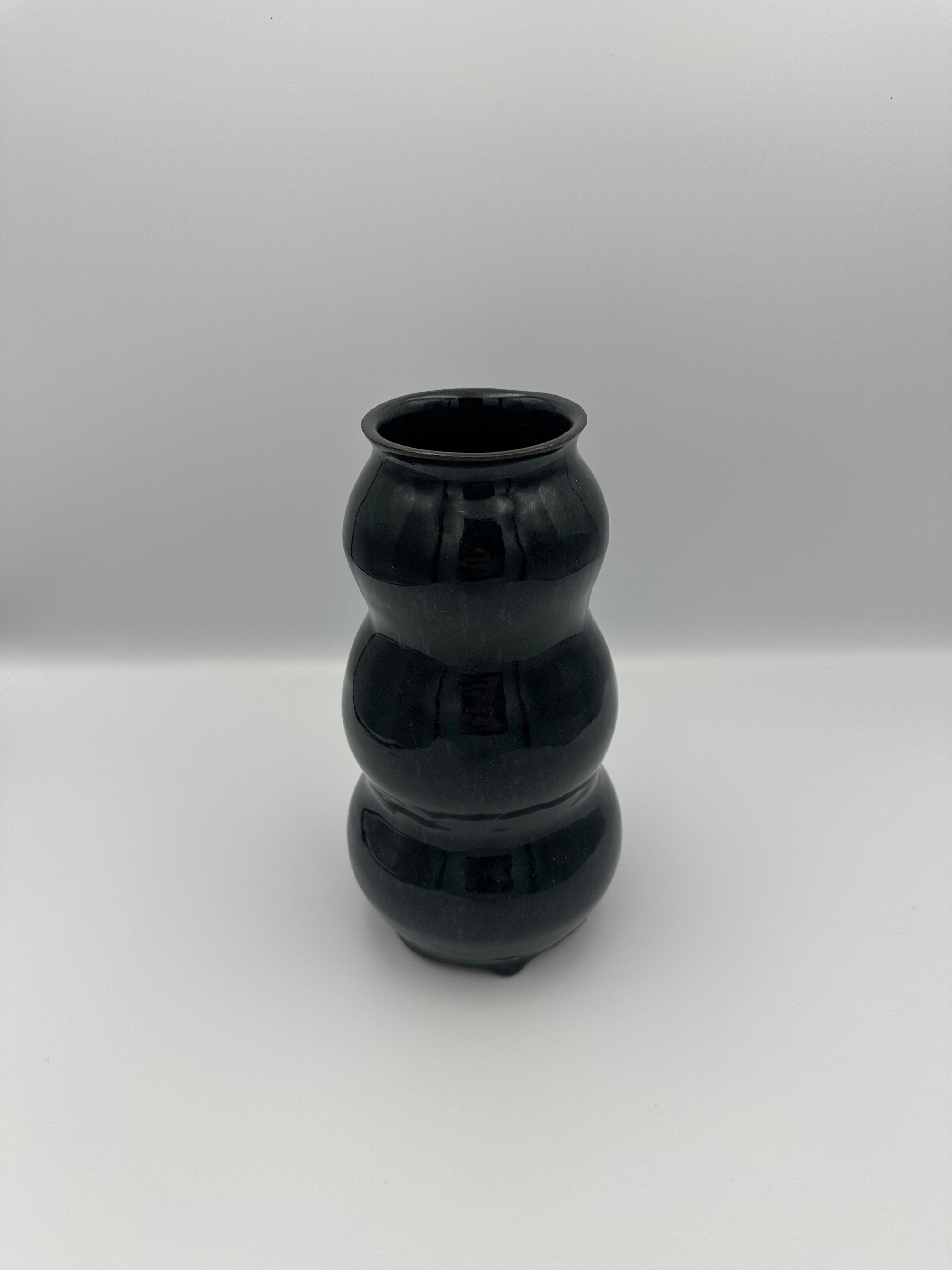 Bulbous Vase - Glossy Black