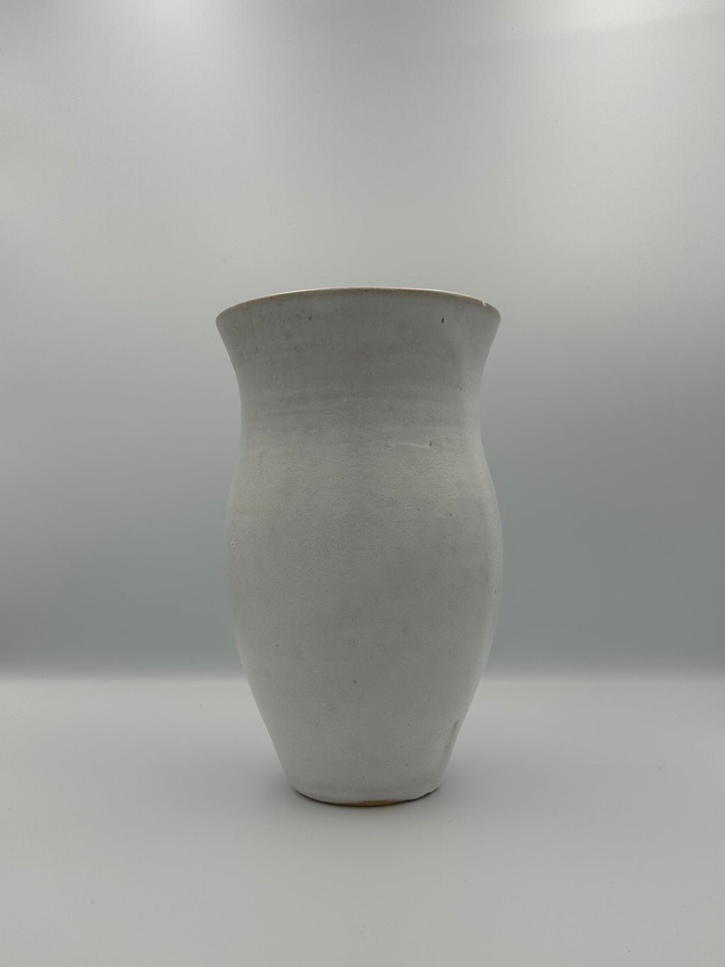 Bulbous Vase - Speckled White