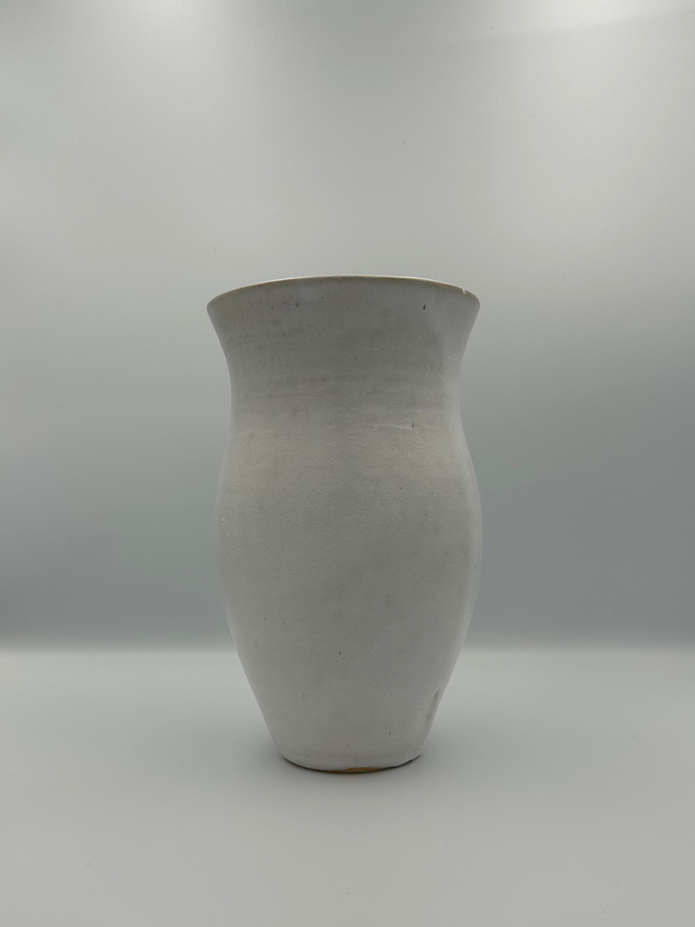 Bulbous Vase - Speckled White