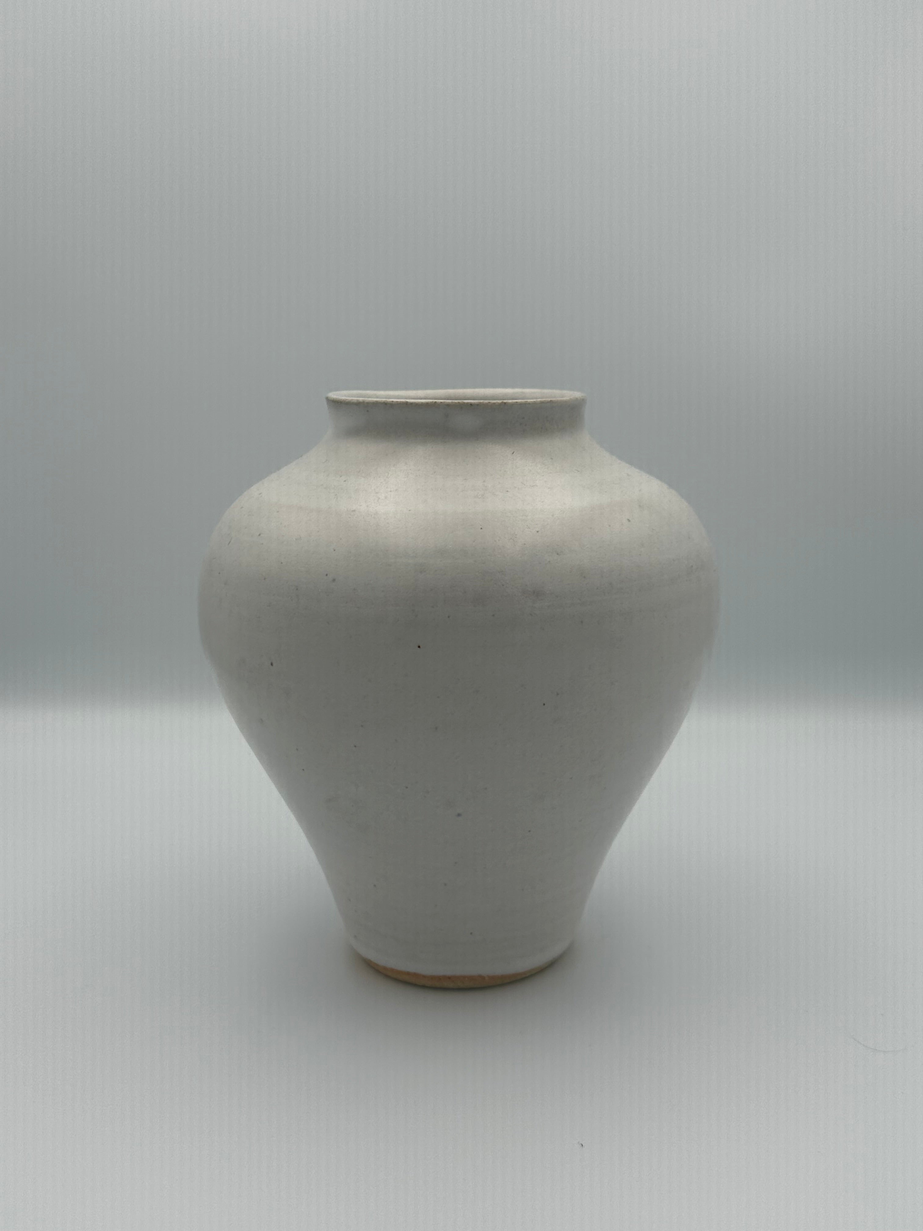 Bulbous Vase - Speckled White