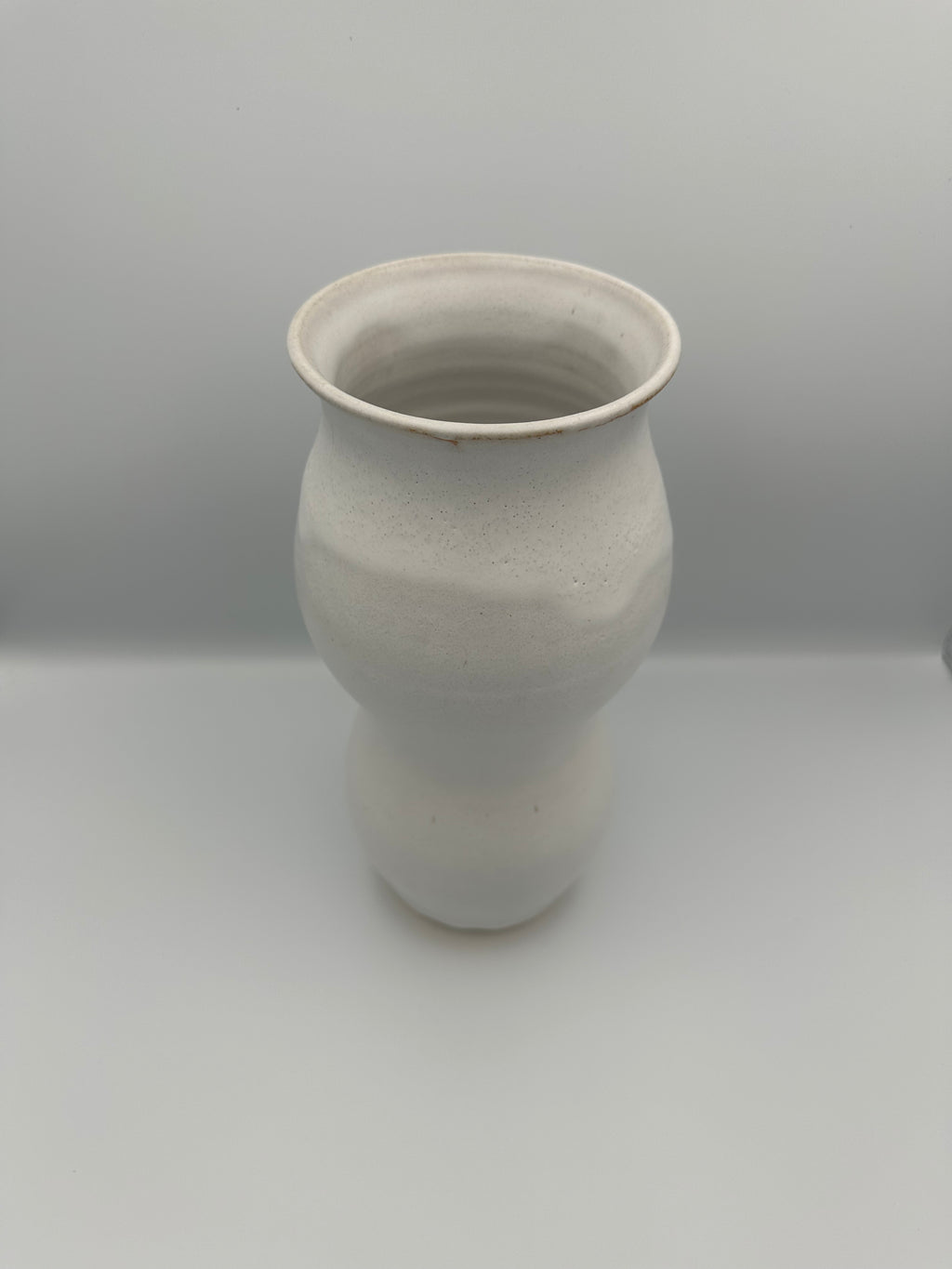 Bulbous Vase - Speckled White