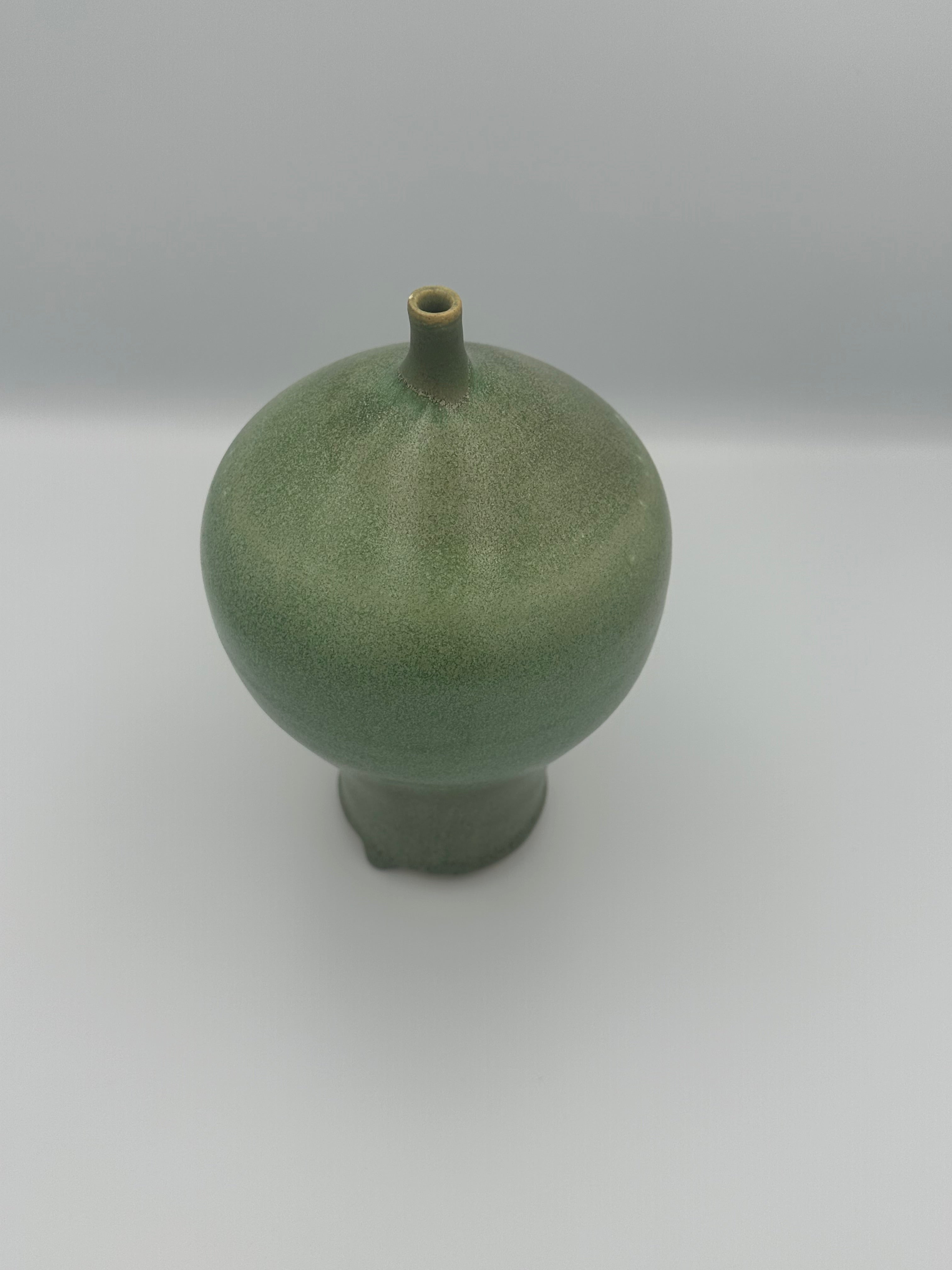Bulbous Vase - Speckled Green