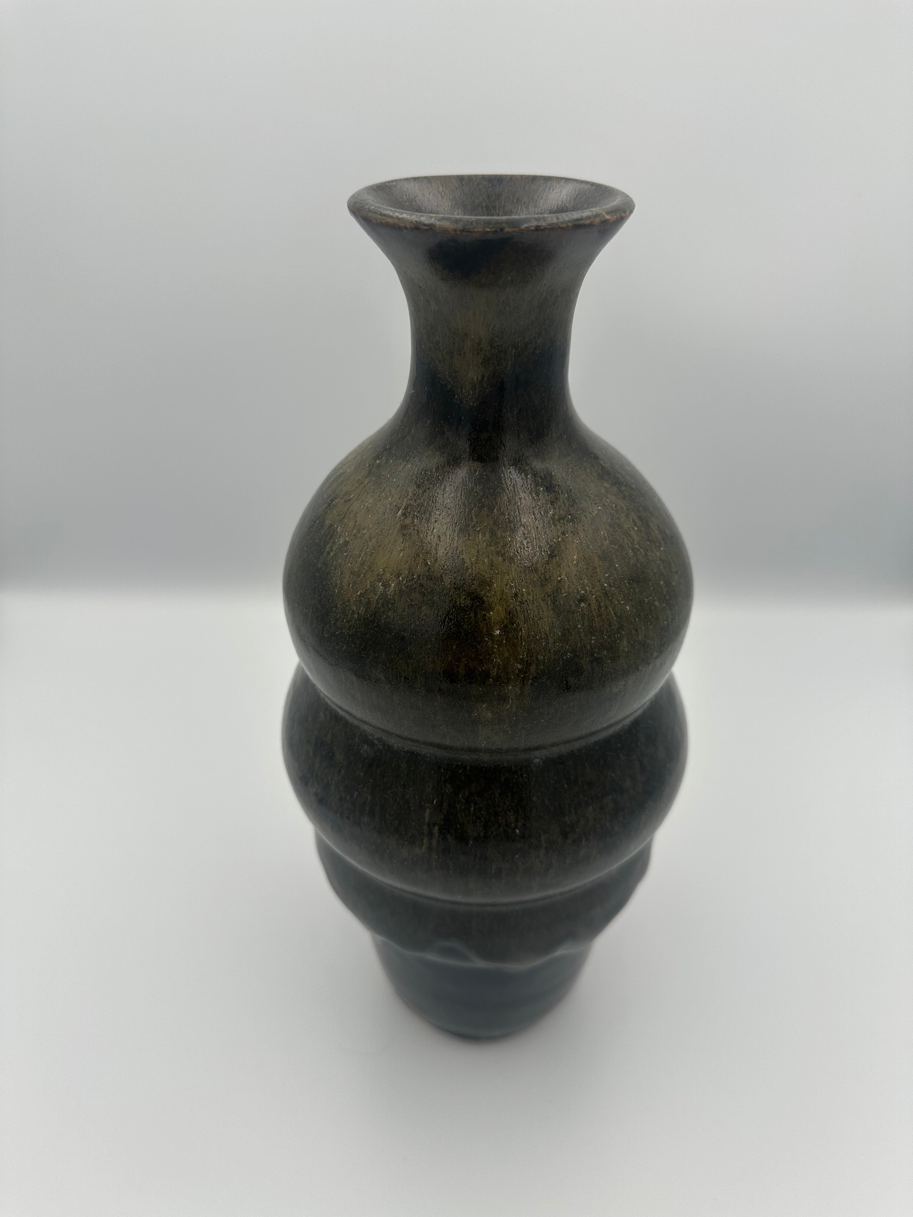 Bulbous Vase - Mossy Brown